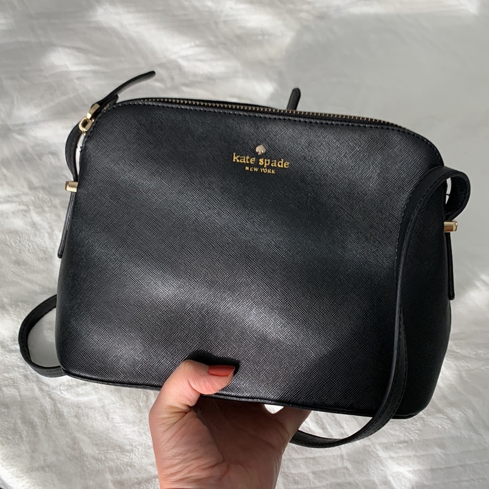 Kate Spade Leather Crossbody ✨